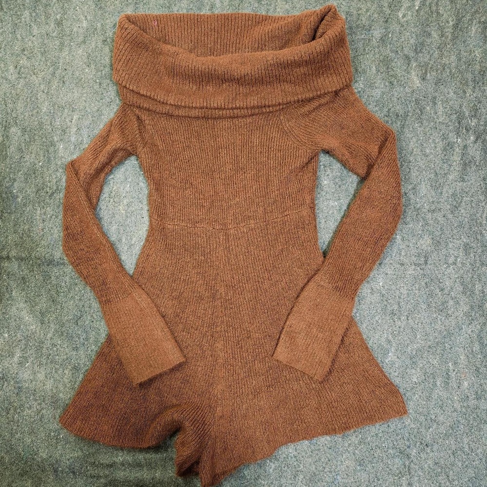 Urban Outfitters Brown Off The Shoulder Sweater Romper Size M Knitwear